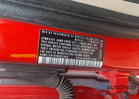 2015 Volkswagen Beetle 1.8T z USA, uszkodzony, nr VIN 3VW517AT9FM802960